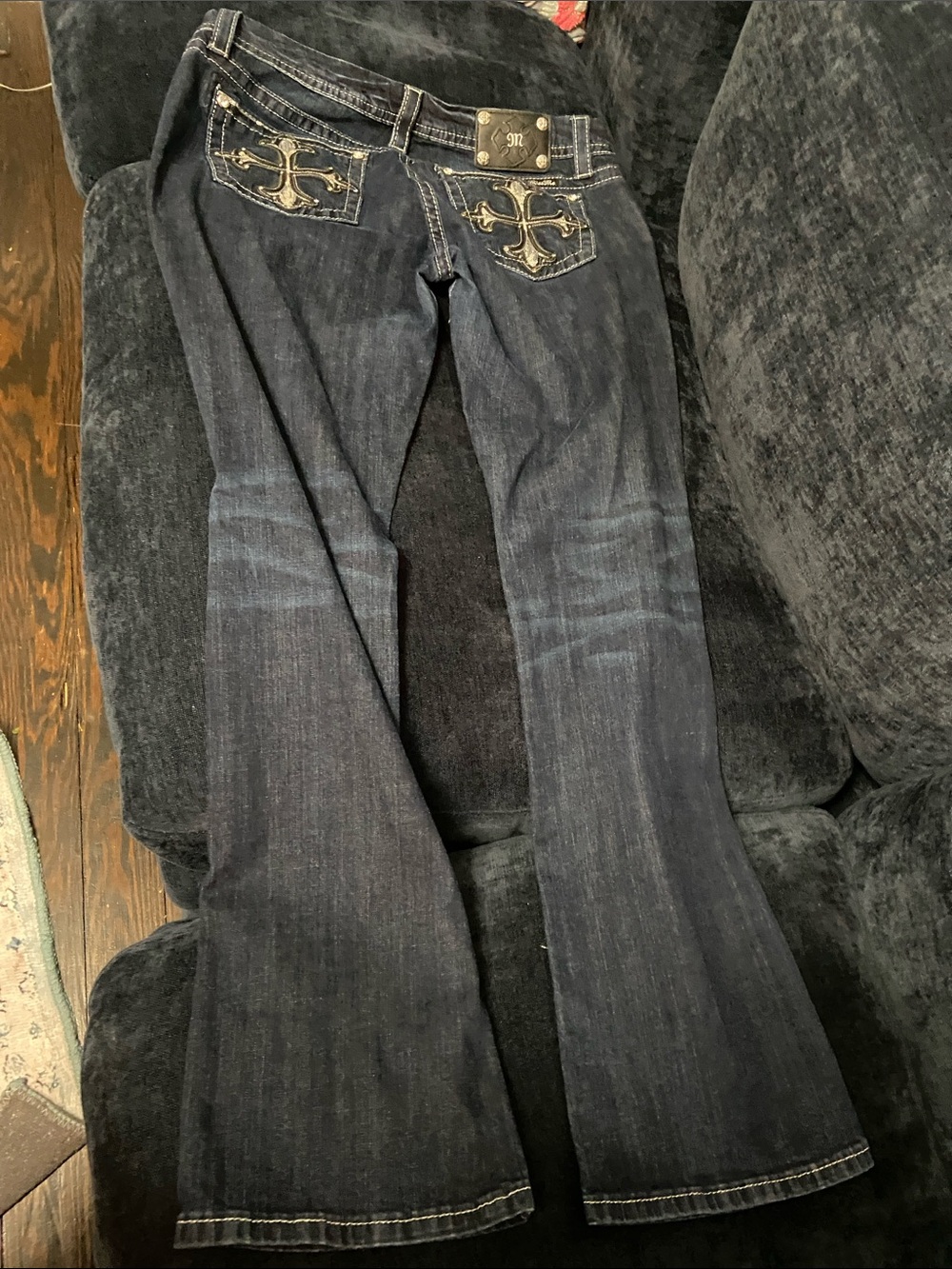 Miss Me Dark Wash Jeans with Embroidered Back Pockets and sequins - Picture 4 of 13